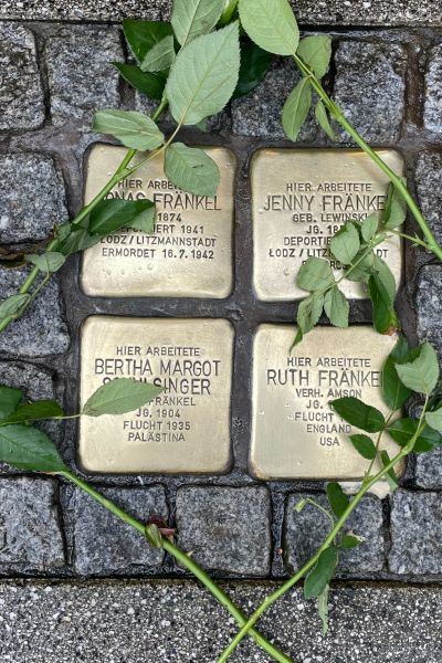 Verlegung von Stolpersteinen in Wilhelmshaven