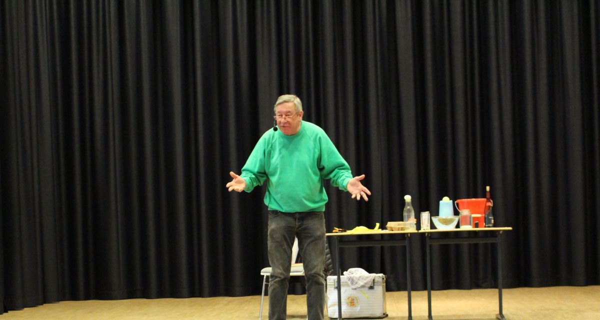 Christoph Biemann im Neuen Gymnasium