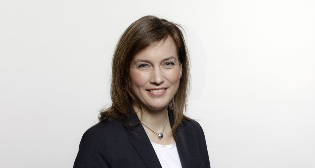 Siemtje Moeller, SPD, Mitglied Deutscher Bundestag, MdB.
Portrait, Portr?t.Ordnungsnummer: 3995532
Name: Moeller, Siemtje
Ereignis: Portrait
Nutzungsbedingungen: http://www.bundestag.de/bildnutzEs werden nur einfache Nutzungsrechte einger?umt, die ein Recht zur Weitergabe der Nutzungsrechte an Dritte ausschlie?en.
