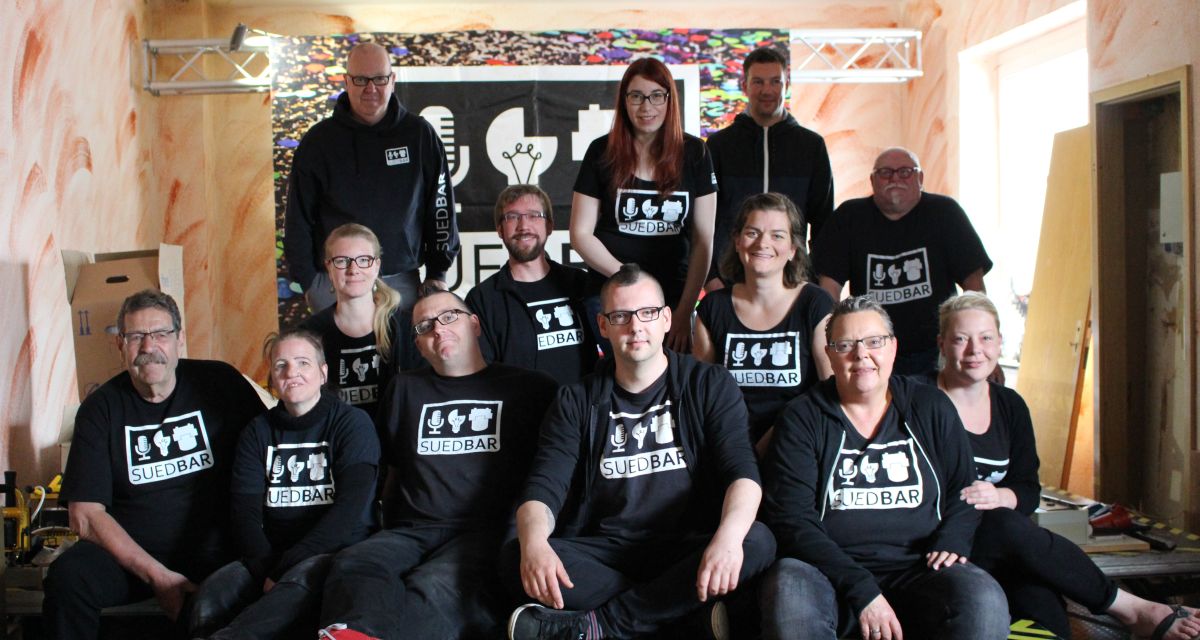 Zu sehen sind Mitglieder vom Verein Südbar. 
