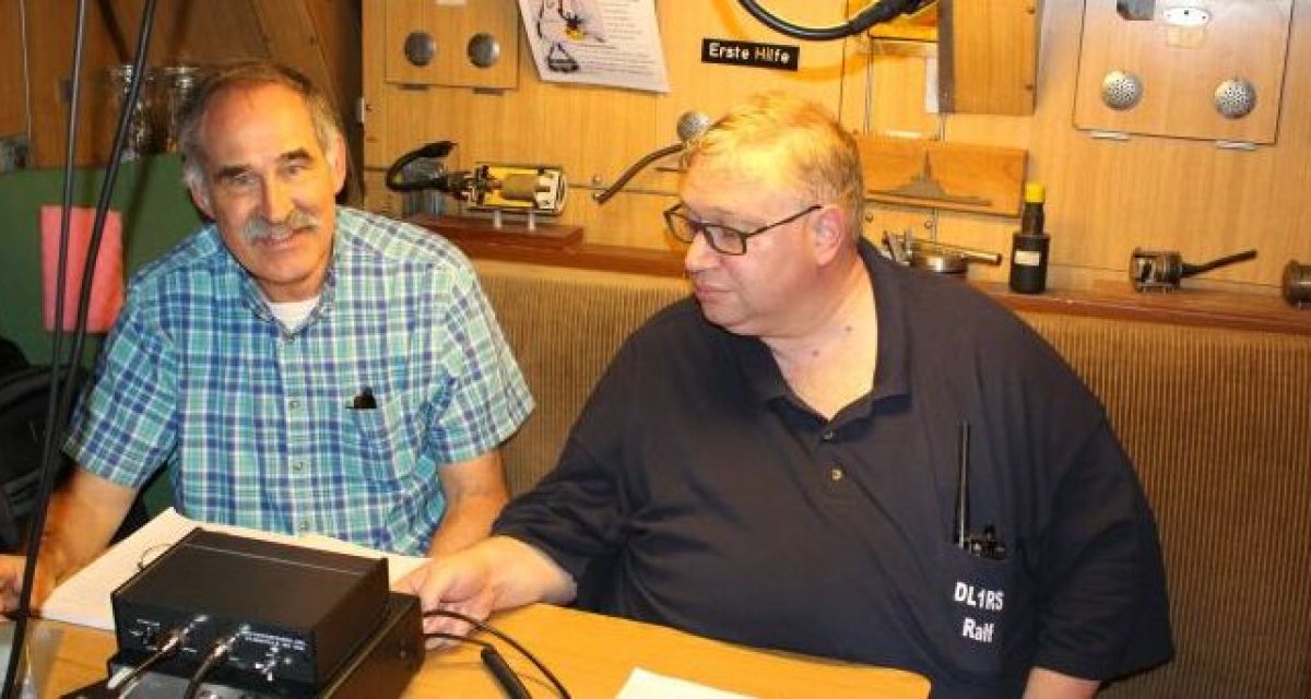 zwei Amateurfunker im Uboot