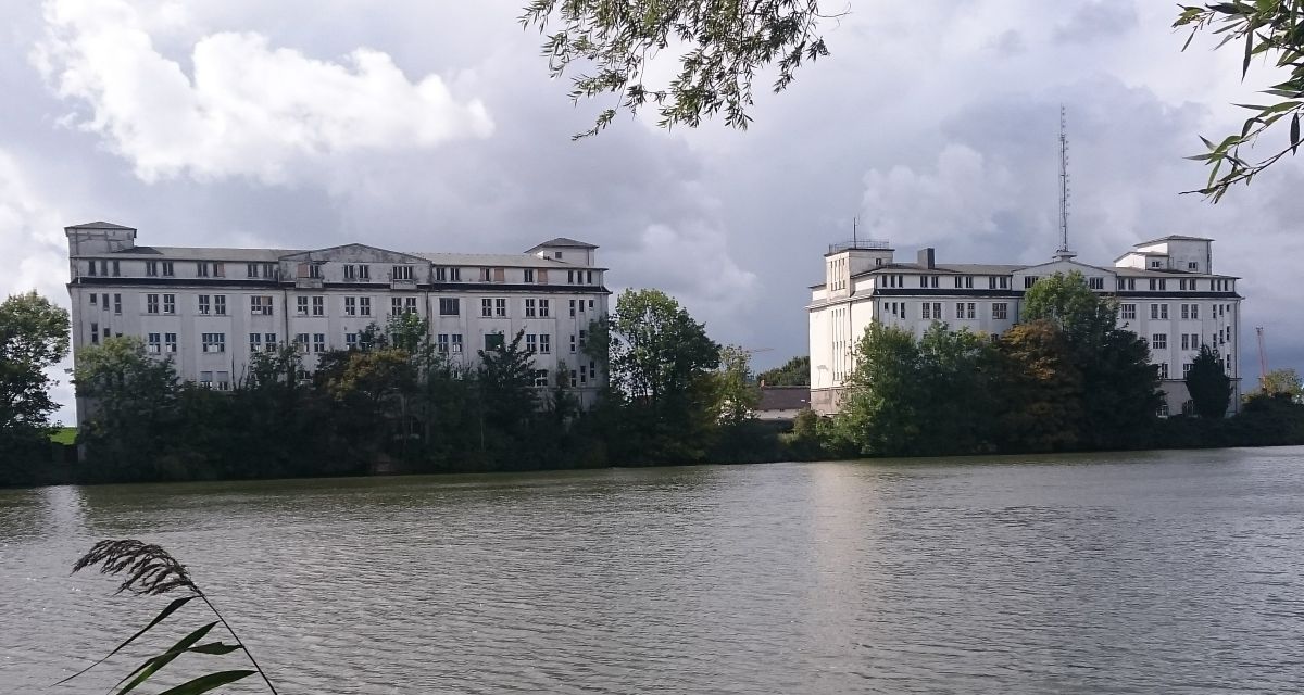 Hotels am Fliegerdeich und in den Minenlagerhäusern