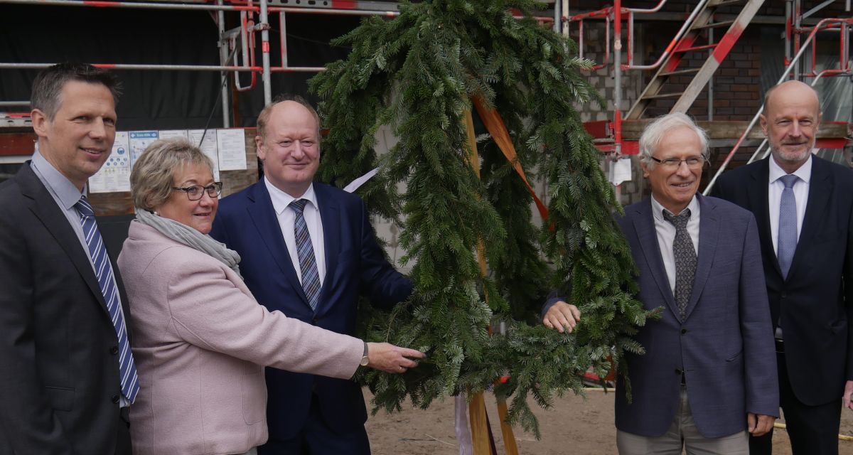 Richtfest beim Anbau des Marine-Sensorik-Zentrums