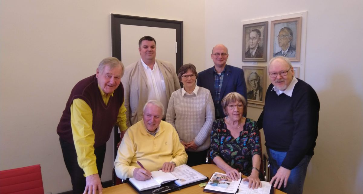 Der Butenoostfresendag wird in Wilhelmshaven vorgestellt