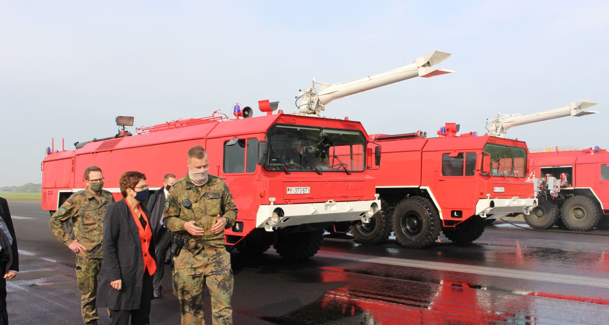 Kramp-Karrenbauer besucht Objektschutzregiment