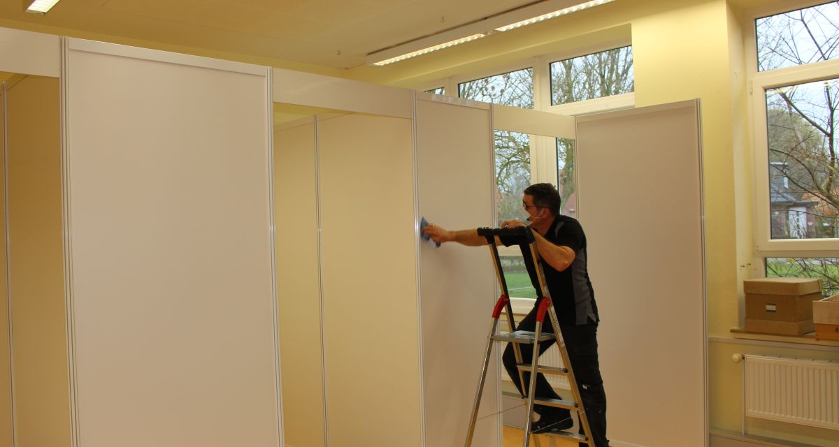 Möller besucht Impfzentrum in Friesland