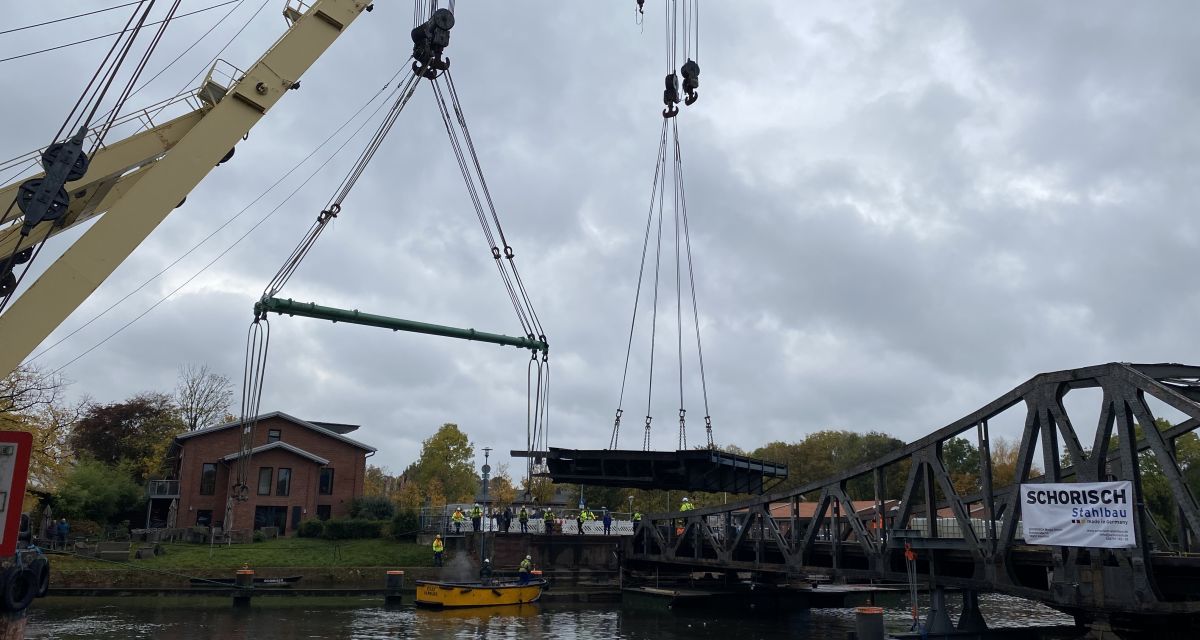 Sanierungsarbeiten an der Deichbrücke dauern an