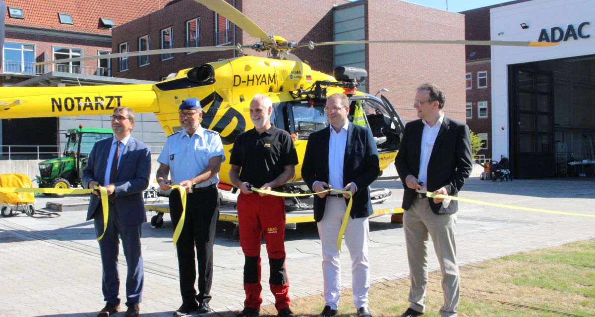 Bei der Einweihung der neuen Station für den Luftrettungs-Hubschrauber