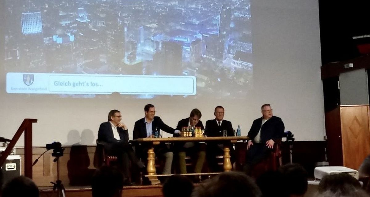 Podium mit Sven Ambrosy, Sven Wietusch, Klaus Dierker, Heiko von Deetzen, Mario Szlezak