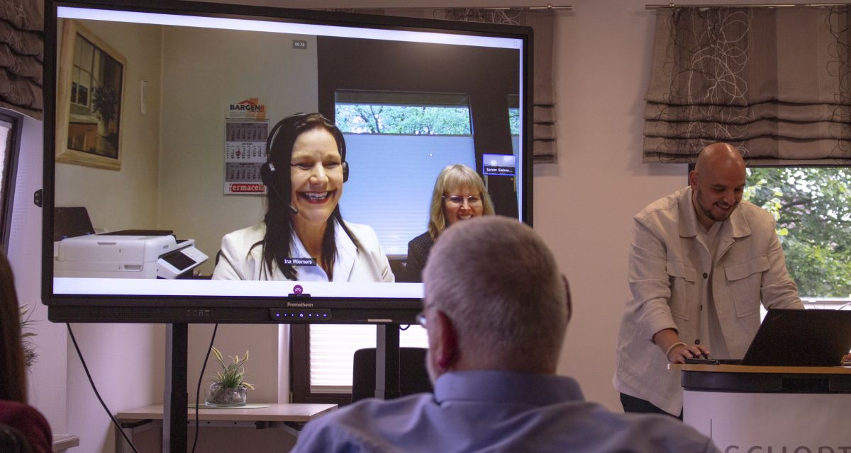 Die Stadt Schortens hat ihr virtuelles Bürgerbüro vorgestellt. Dabei ist es den Bürgern möglich beinahe alle Dienste der Stadt wie An- und Ummeldungen entgegen zu nehmen ohne ins Rathaus fahren zu müssen 