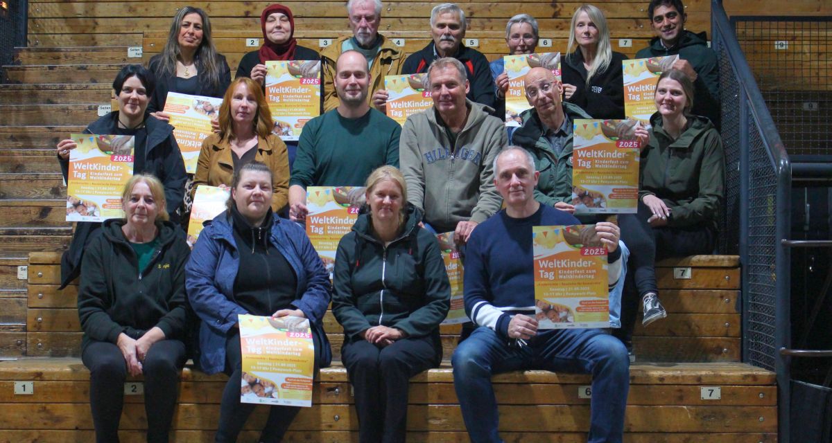 Eine Gruppe aus hauptsächlich Ehrenamtlichen oranisiert jährlich das Kinderfest. Das diesjährige Programm wurde im Pumpwerk vorgestellt