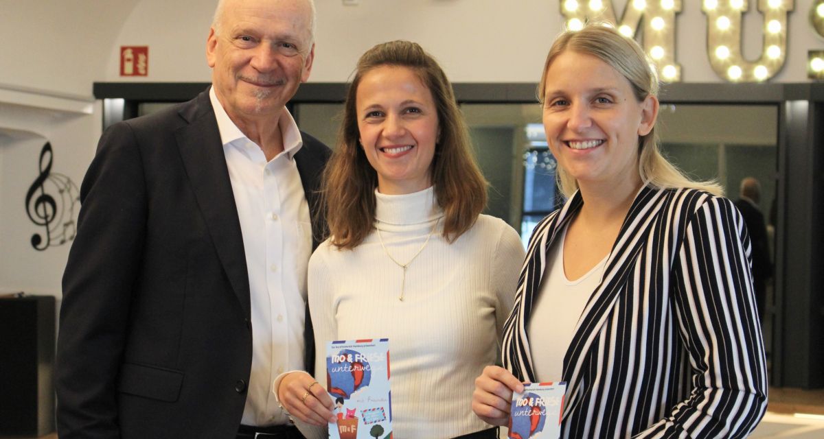 Alexander Rudrick, Anna Leimbrinck und Marsha Dunse stellen das Programm für das Blende Eins Kurzfilmfest 2025 vor 