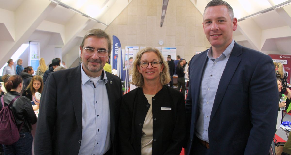 Sven Ambrosy, Anne Hanenkamp und Andreas Bruns bei der Perspektive Pflege Berufsmesse
