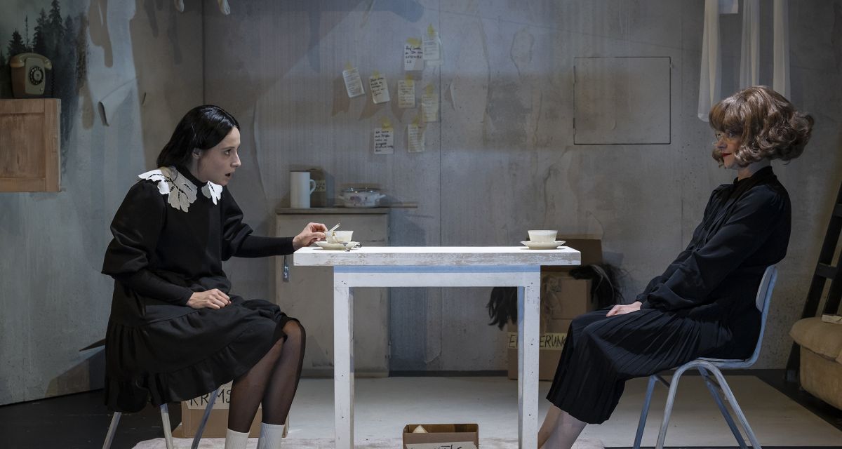 Elena Marieke Gester, Ramona Marx