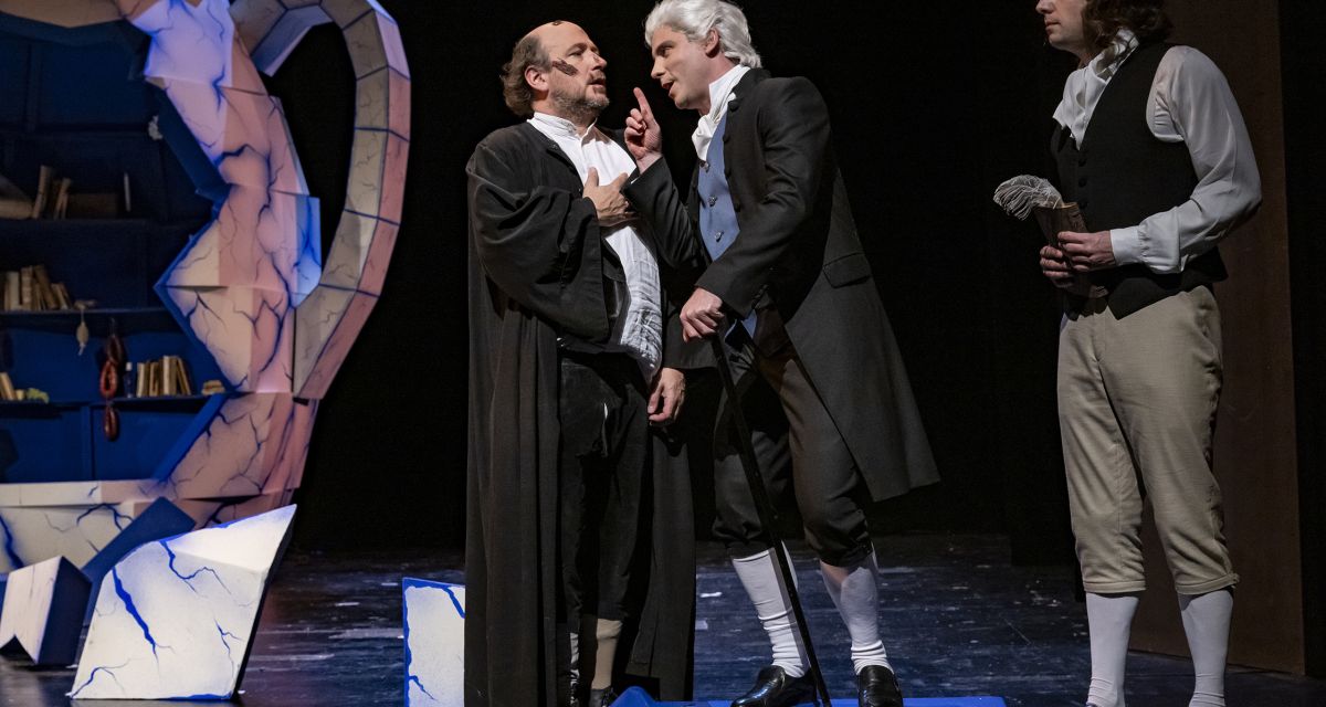 Zu sehen sind Stefan Faupel, Simon Ahlborn, Félicien Moisset beim Stück 