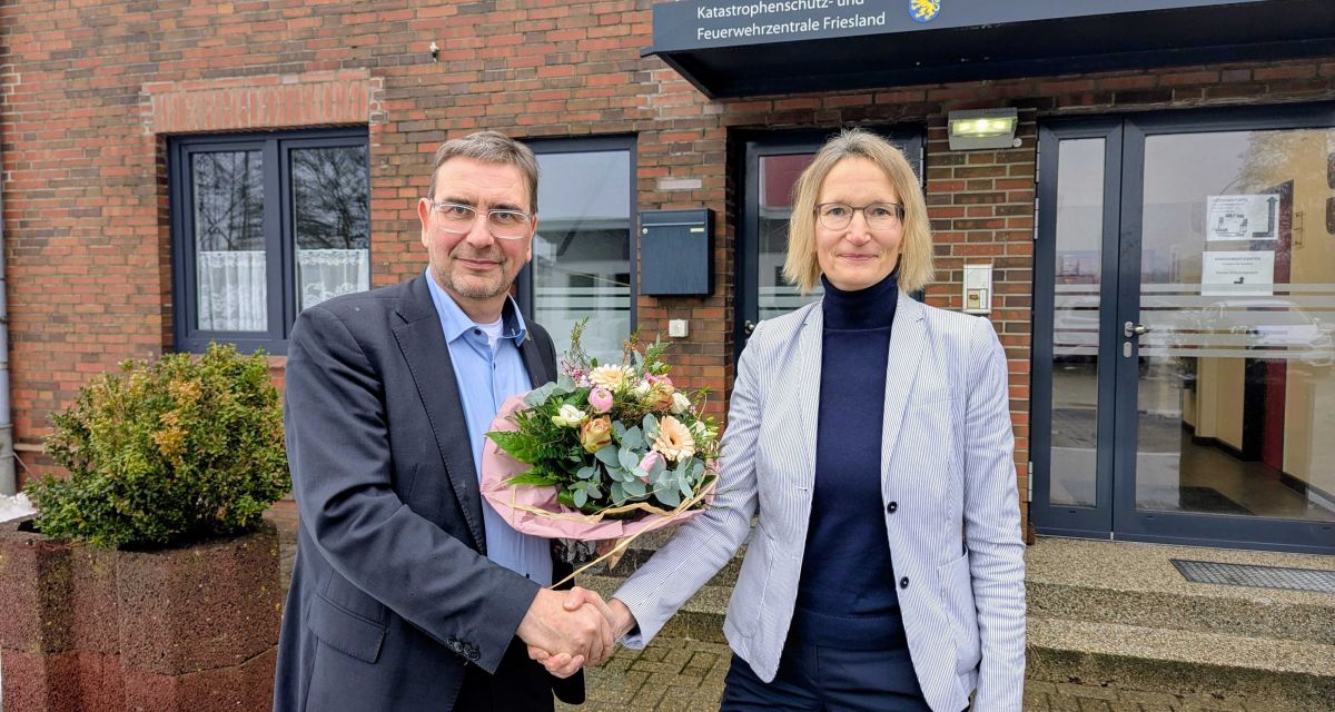 Landrat Sven Ambrosy begrüßt die neue Dezernentin für 