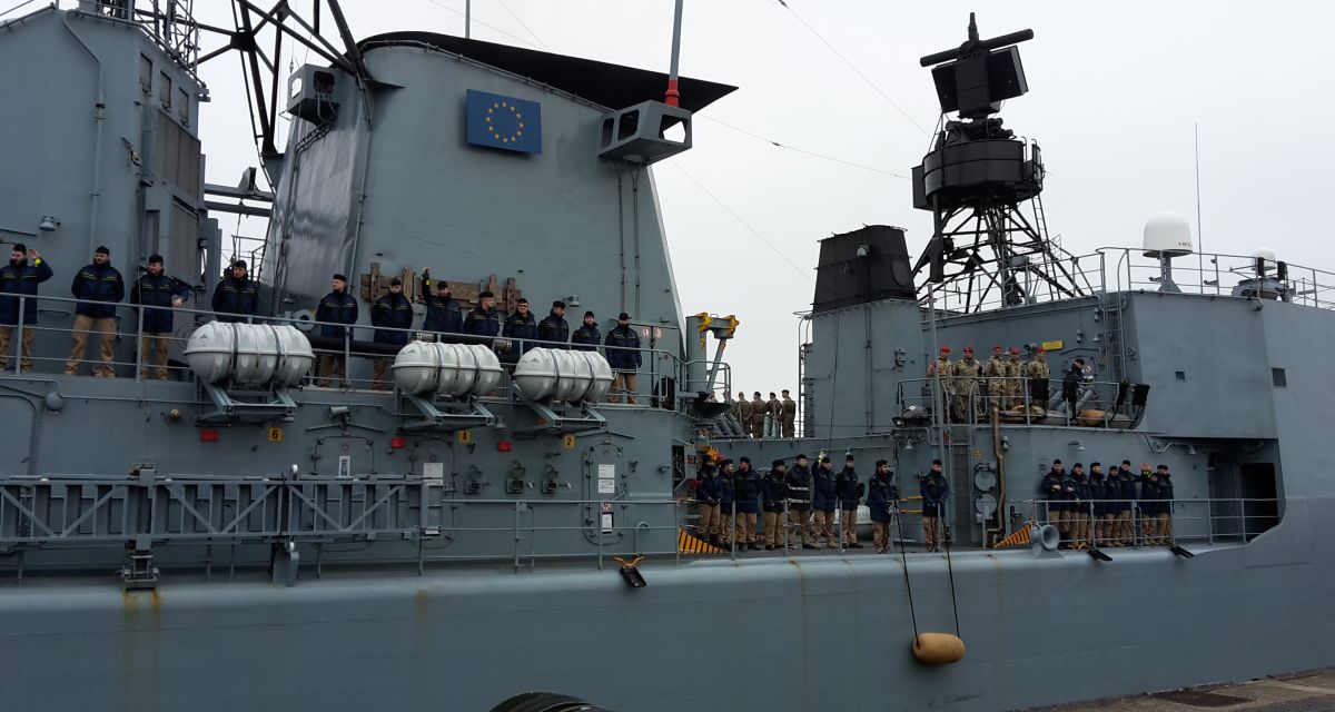 Wilhelmshaven: Das Auslaufen der Karlsruhe