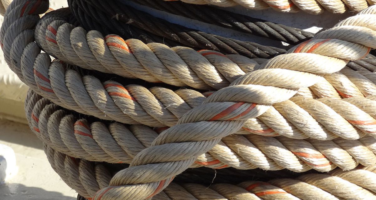 Wilhelmshaven: Verdächtiges Paket im Marinestützpunkt