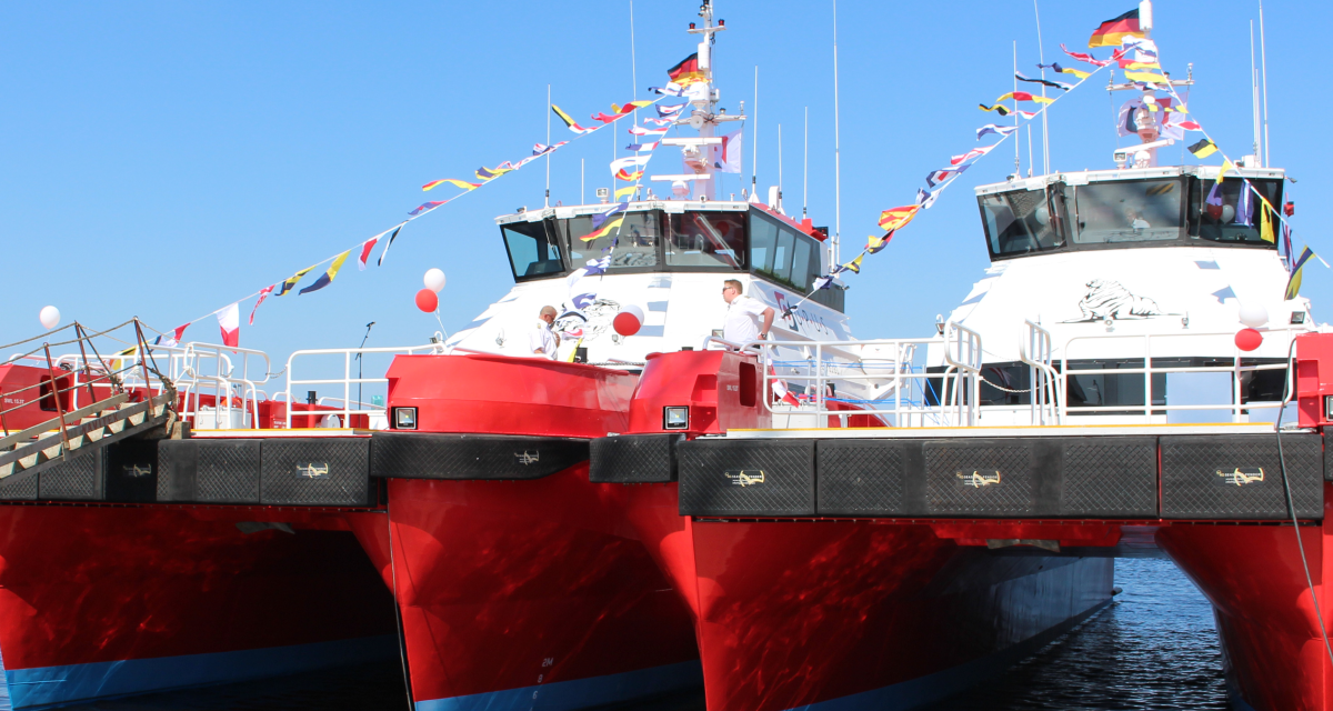 Wilhelmshaven: Zwei Schiffe getauft