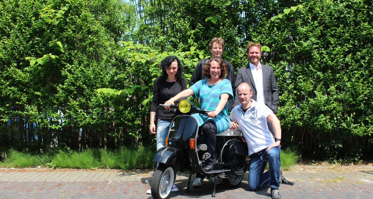 Man sieht die Verantwortlichen des Schüler-Musicals.