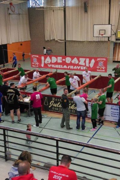 Das Menschenkicker-Turnier