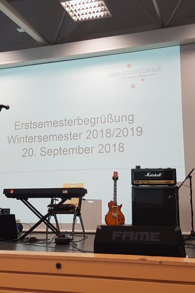 Neue Erstsemester in Wilhelmshaven