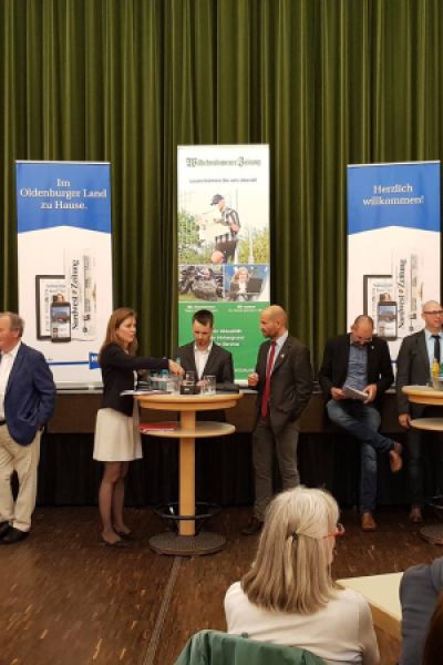 Die komplette Podiumsdiskussion der Bundestagskandidaten aus dem Bürgerhaus Schortens