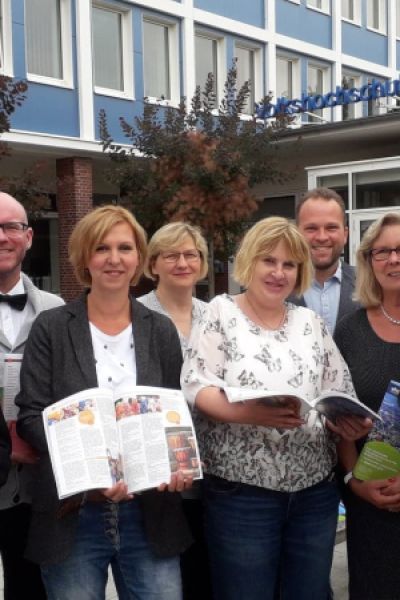 Mögliche Hafentorbrücke an der Schleuseninsel