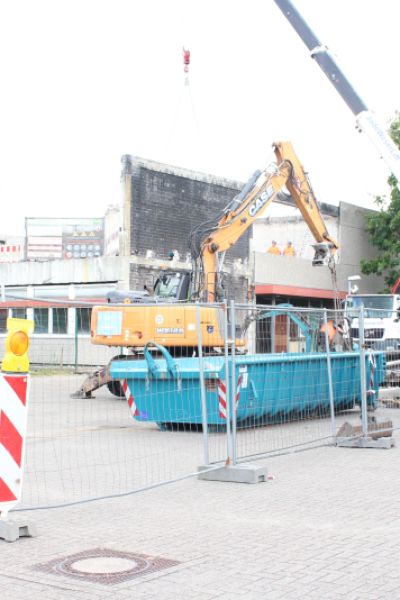Abrissarbeiten an der Marion-Dönhoff-Schule