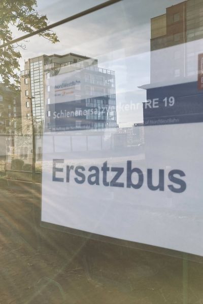 Gemeinschaftsaktion „Gewalt kommt nicht in die Tüte“ startet