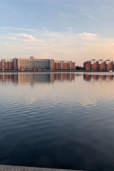 Niedersachsens Innenminister Pistorius besucht Rettungshubschrauber in Sande