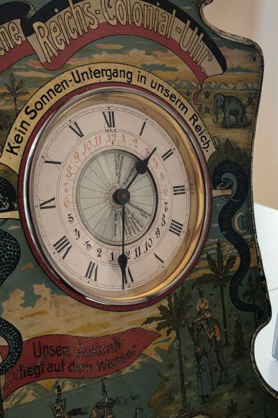 Neues Ausstellungsstück „Reichs-Colonial-Uhr“ im Marinemuseum