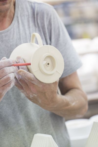 Niederländer übernehmen Porzellanfabrik