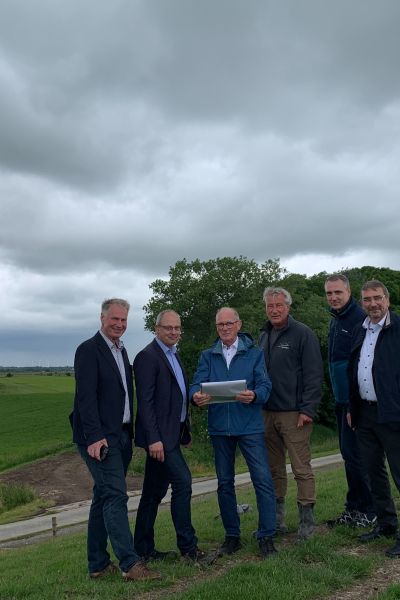 Deicharbeiten zwischen dem Vareler Hafen und Dangast beginnen