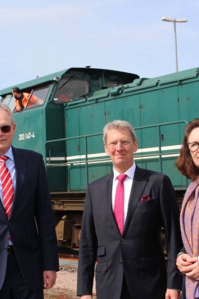 Testfahrten mit automatisierten Lokomotiven am JWP