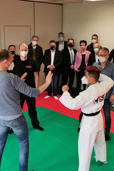 Selbstbehauptungskurs für die Wilhelmshavener Feuerwehr