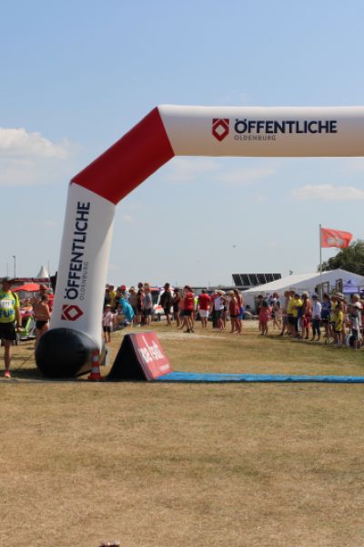 Laufen durchs Watt beim FriesenCross