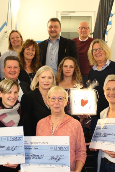 Majorel Wilhelmshaven überreicht Spendengelder