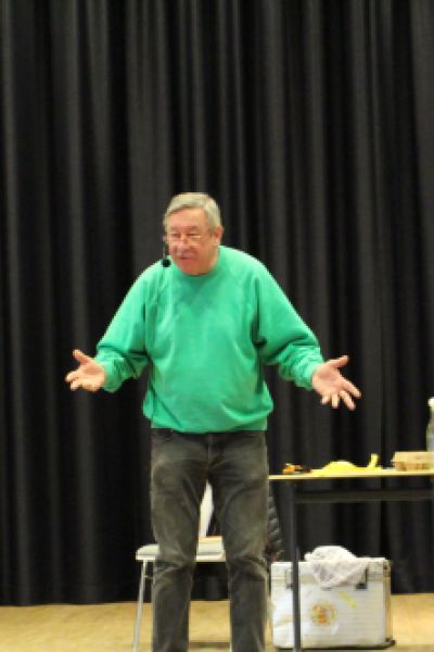 Christoph Biemann im Neuen Gymnasium