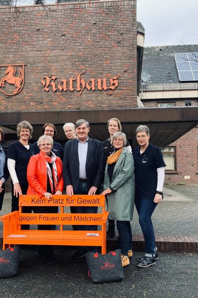 Wanderbank bietet Hilfe bei häuslicher Gewalt