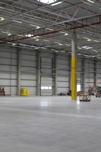 Verteilzentrum feiert Richtfest