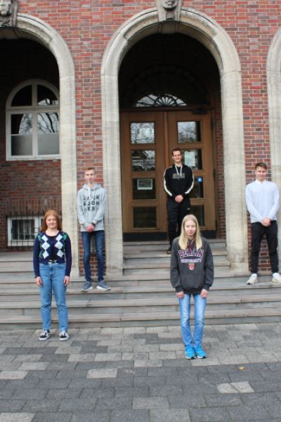 Kandidat*innen zur Wahl des Jugendparlaments Friesland stellen sich vor