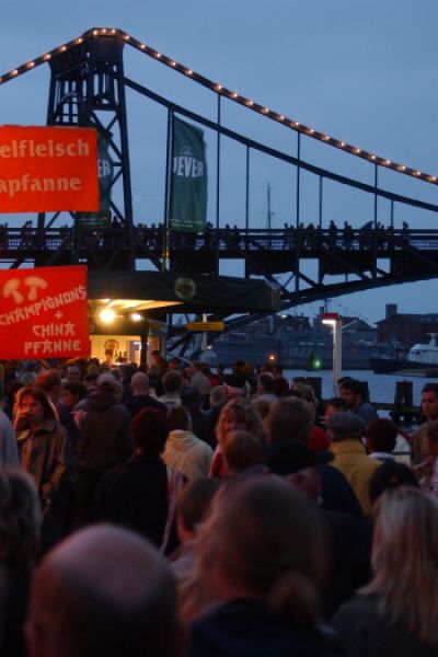 WadJ zieht erneut die Massen an