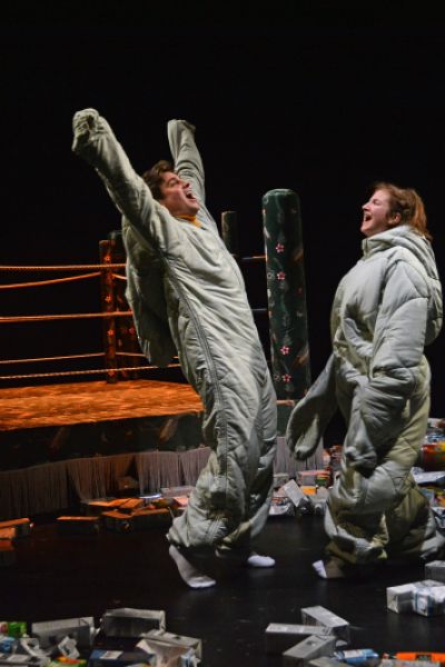 „Nachts (bevor die Sonne aufgeht)“ im TheOs