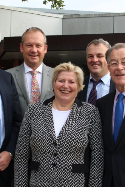 In Würde altern - aber wie?