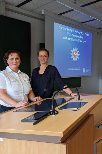 Polizei informiert Studierende über Umgang mit Konflikten