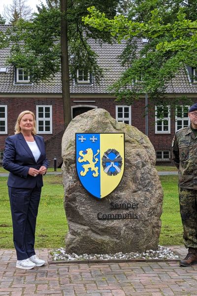 Wehrbeauftragte besucht Objektschutzregiment in Upjever