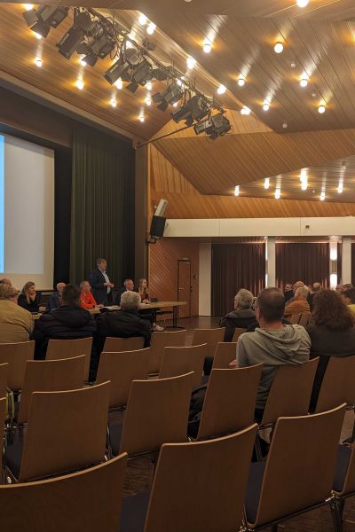 Pläne für Bürgerhaussanierung vorgestellt