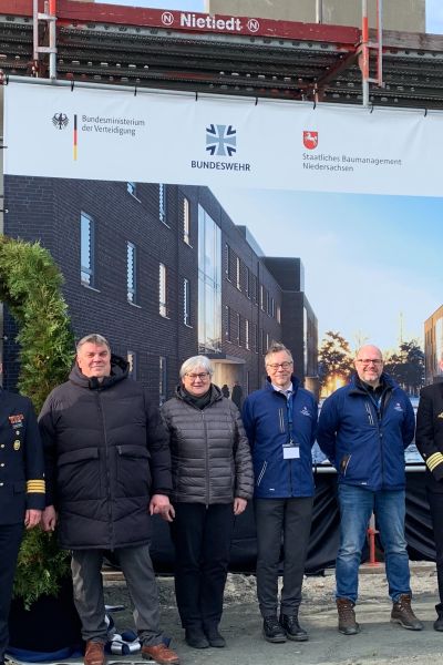 Richtfest für elf neue Unterkunftsgebäude