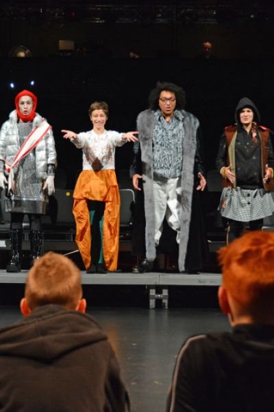 „Schöne neue Welt auf dem wundersamen Planeten Wawisi“